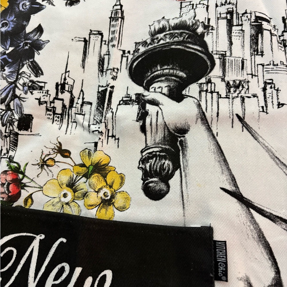 New York City Apron NWOT - Picture 6 of 11